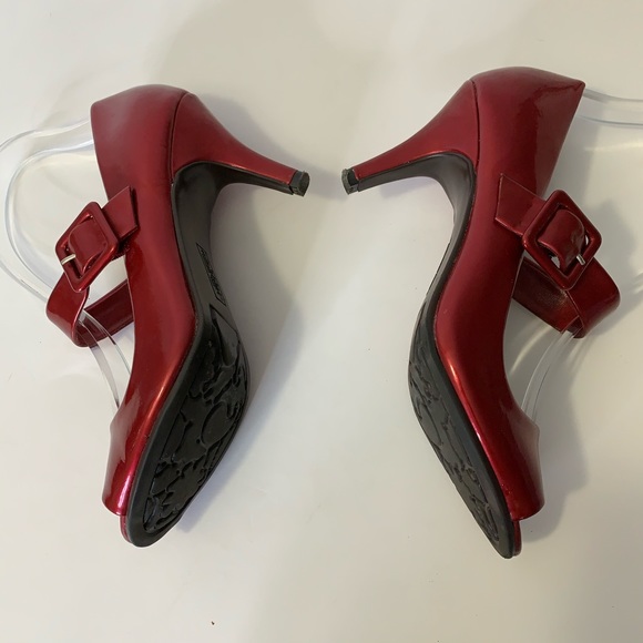 * SOLD* Kenneth Cole Red Peep Toe Heels 8.5 M - Picture 8 of 13